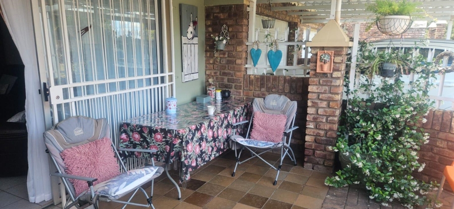 3 Bedroom Property for Sale in Camelot Northern Cape